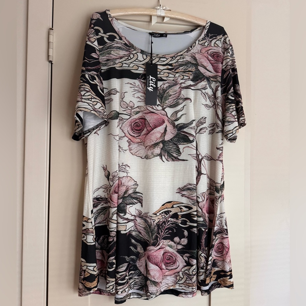 Lily Pink Rose Scoop Neck Tunic with Black Accents Size 1XL